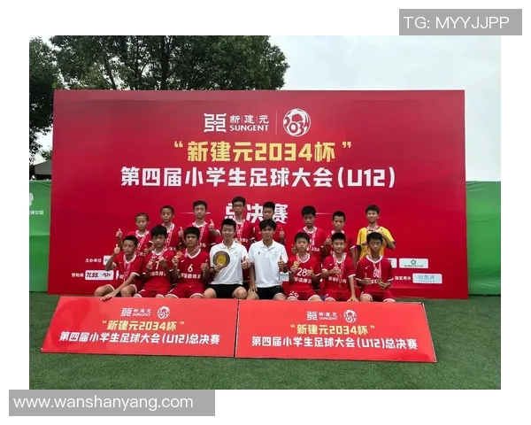 重庆足球队灵活性创新高引发全国关注足球排名再上新台阶